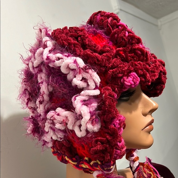 Handcrafted Pink and Red Crochet Hat main image 7